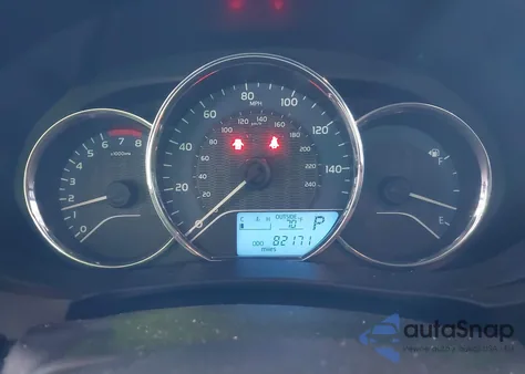 2016 Toyota Corolla Le Plus z USA, uszkodzony, nr VIN 5YFBURHE0GP405664